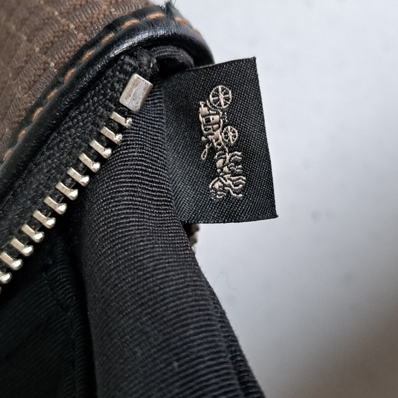 Coach Corner Zip Wristlet in Legacy Jacquard Black/Grey/Silver - Picture 6 of 8